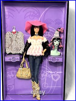 2005 Barbie Collector Gold Label Anna Sui Boho Barbie Mattel J8514 NRFB