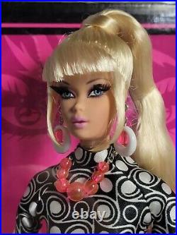 2008 Mattel Pop Life Barbie Blonde #N6596 NRFB