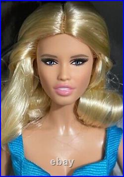 Barbie Fashion Doll Versace Designer Supermodel Claudia Schiffer Model Muse NRFB