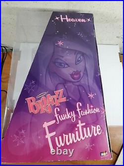 Bratz Heaven Funky Fashion Furniture NRFB VHTF Doll Vanity Chair Display Stand