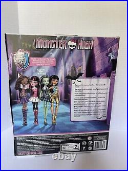 Draculaura Ghouls Rule 2012 Monster High Mattel NRFB NIB
