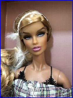 Fashion Royalty Integrity Doll French Kiss Vanessa Perrin Sunkissed Skin NRFB