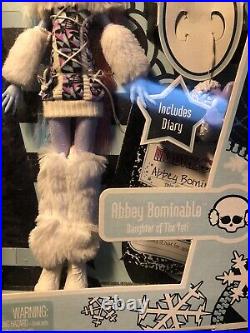First Wave Monster High Abbey Bominable & Pet Shiver NRFB