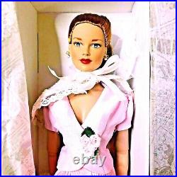 Gorgeous Brenda Starr Fashion Luncheon Dressed Doll by Robert Tonner NRFB
