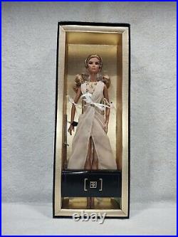 Integrity Toys Fashion Royalty Braze Beauty Natalia Fatale 2013 Convention NRFB