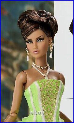 Integrity Toys Fashion Royalty Holding Court Amirah Majeed Doll Meteor NRFB