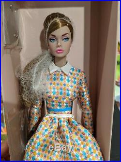 Integrity Toys Fashion Royalty Poppy Parker Paper Doll 2015 Convention NRFB