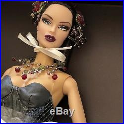 Integrity Toys Fashion Royalty Vanessa Perrin Pale Fire (Cult Couture) NRFB