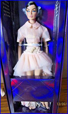 Interity NuFace Violaine Perrin En Pointe dressed doll NRFB withbox & shipper