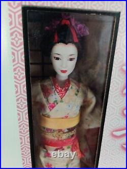 Japanese Maiko Geisha Barbie Doll Gold Label 2005 Nrfb