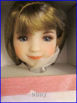 Music City Maisie Brunette Ruby Red Fashion Friends Doll NRFB Effner 150 Made