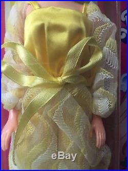 NEW NRFB Barbie Fashion Doll #7382 1980 Canada foreign import Steffie face RARE