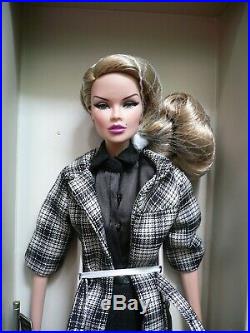 NRFB 12 Refinement Vanessa Perrin LE 800 Dresse Integrity Toys Fashion Royalty