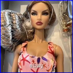 NRFB Integrity Fashion Royalty Beach Bombshell Natalia Fatale Doll W Extra Hands