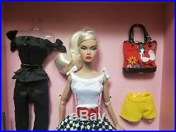 NRFB OOH LA LA POPPY PARKER BON BON 12 doll Integrity Toys Fashion Royalty