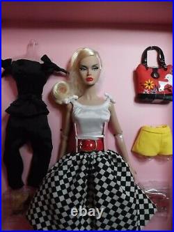 NRFB Ooh La La! Poppy Parker Fashion Royalty Doll 2016 W Club Exclusive