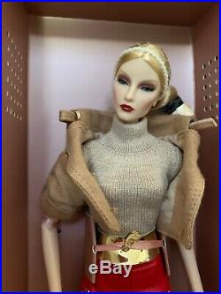 NRFB PASSION WEEK ELYSE JOLIE ELISE doll Integrity Fashion Royalty FR 12