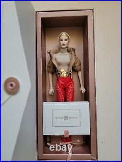 NRFB PASSION WEEK ELYSE W CLUB 12 doll Integrity Toys Fashion Royalty FR ELISE