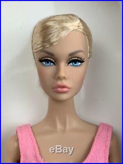 NRFB Poppy Parker Style Lab KICKY Doll 2019 Integrity Fashion Week Convention