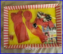 NRFB Vintage Barbie Clothing Set #1640 Matinee Fashion Original Mattel Dolls