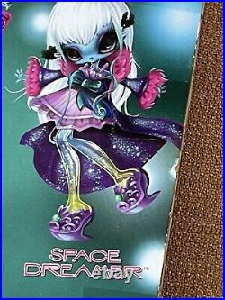 Novi Stars Una Verse Doll + Space Dreamer Fashion NRFB! HTF