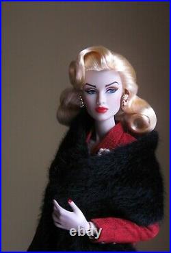 ODDS are STACKED GLORIA GRANDBUILT FASHION ROYALTY INTEGRITY TOYS +NRFB