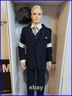 Roger Sterling Mad Men Silkstone Barbie Doll 2010 Gold Label Mattel T4549 Nrfb