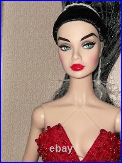 Sizzling in Paris Poppy Parker NRFB Integrity doll Fashion Royalty doll
