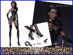 Sweet Venom Jordan Close up Doll Fashion Royalty Integrity Toys NRFB