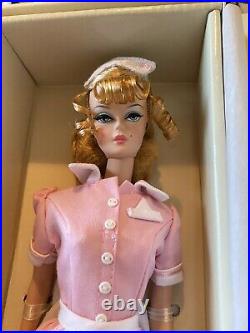 The Waitress Silkstone Barbie 2005 Gold Label Mattel J8763 Nrfb