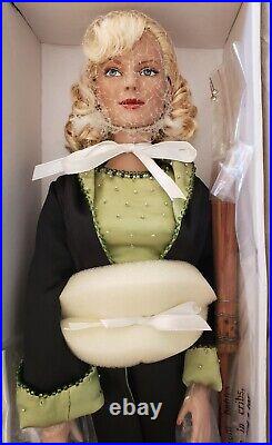 Tonner Bewitched Samantha 16 Doll NRFB, LE/500, 2005, with Shipper