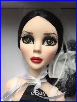Tonner Wilde Imagination EVANGELINE GHASTLY DARK ANGEL 18.5 FASHION Doll NRFB