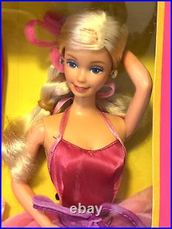 Vintage Barbie Doll Dance Sensation Giftset 9058 NRFB Mattel 1984 Damaged Corner