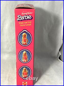 Vintage Twirly Curls Blonde Barbie No. 5579 1982 Mattel NRFB