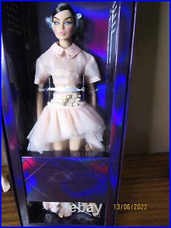 Violaine Perrin En Pointe gorgeous dressed doll NRFB withshipper, pristine