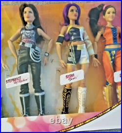 WWE Superstars Collection Fashion Doll Barbie Stephanie McMahon Articulated NRFB